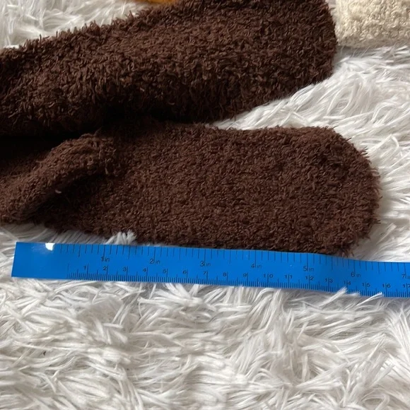 (3) Plush bear fuzzy cozy socks - Picture 4 of 5